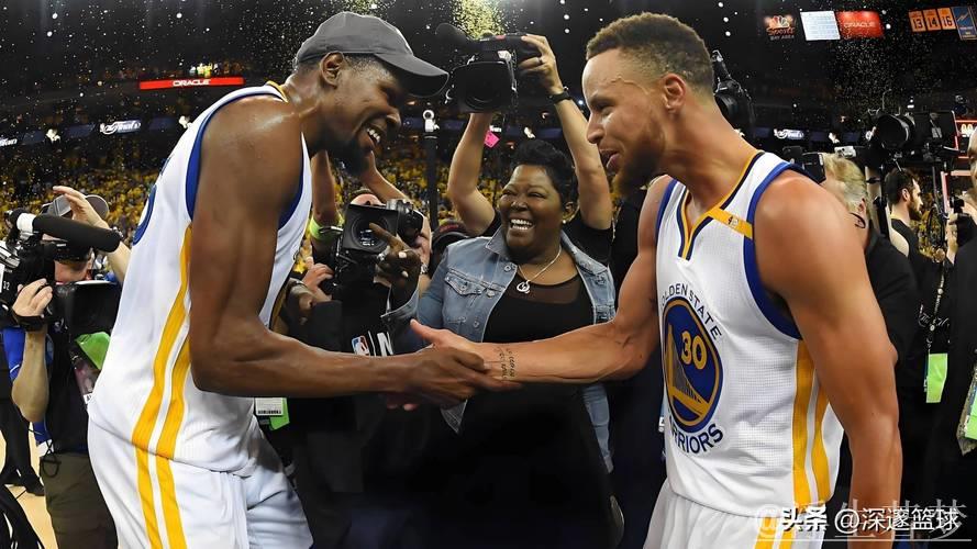 杰弗森驳斥'杜兰特拯救库里'观点 杰弗森驳斥'杜兰特拯救库里'观点